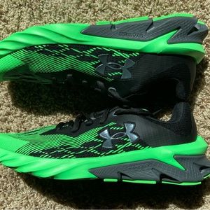 Youth Under Armour shoes